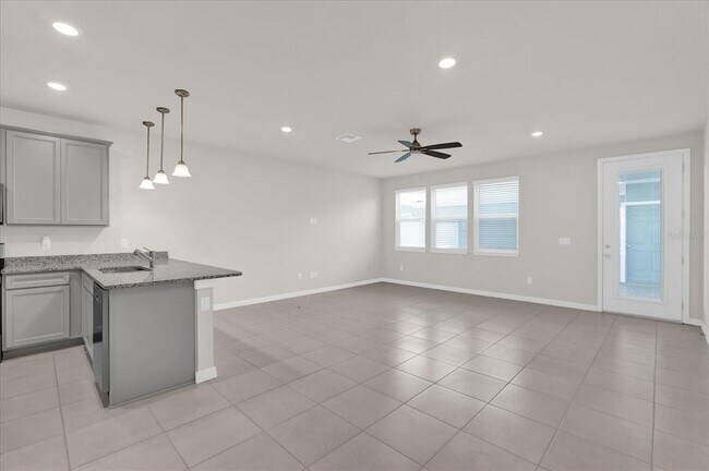 Foto del edificio - 10877 Wooded Acre Aly