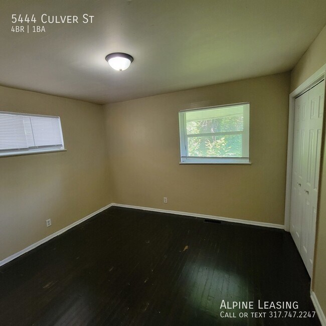 Building Photo - NEAR AUDUBON GARDENS! 4BR/1BA HOUSE!