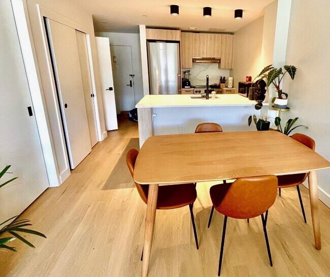 Foto del edificio - 1 bedroom in Queens NY 11101
