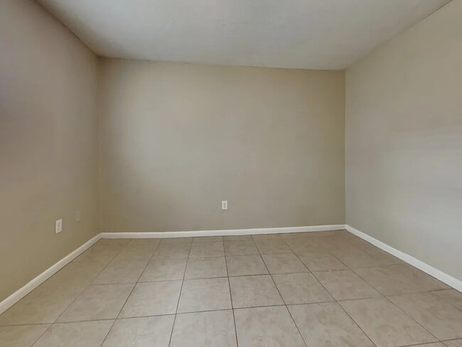 Building Photo - 26741 Magnolia Blvd