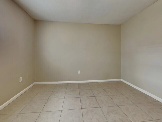 Foto del edificio - 26741 Magnolia Blvd