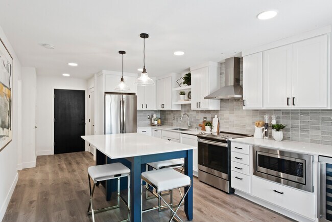 Foto del edificio - 4415 Valley View Rd