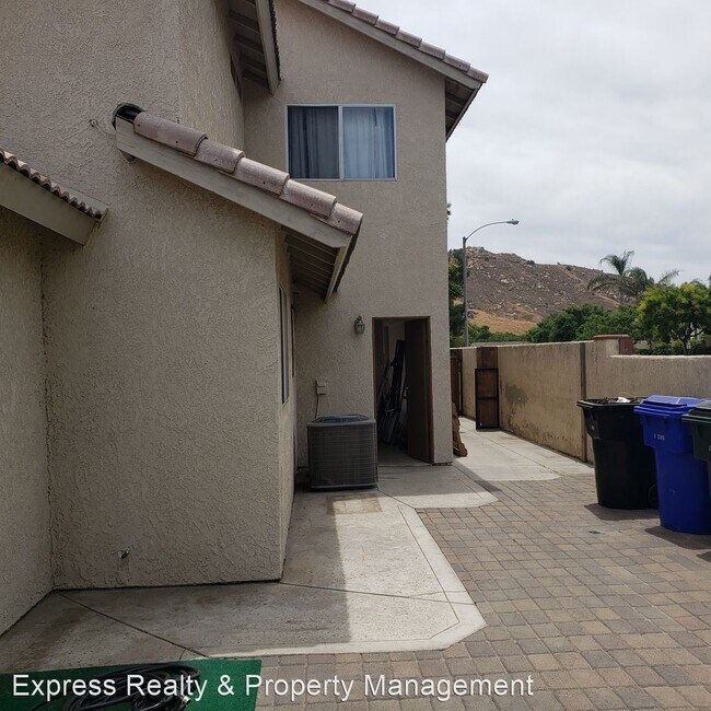 Building Photo - 3 br, 2.5 bath House - 4176 chitenden cir