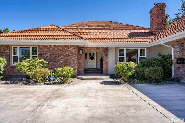 Building Photo - 1760 Manzanita Ln