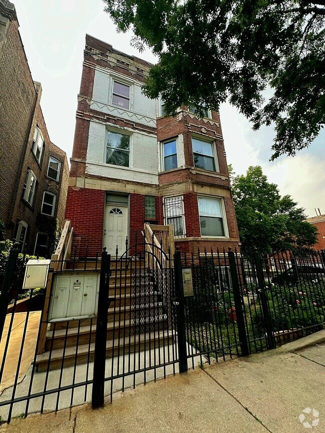 Building Photo - 1258 N Kedzie Ave