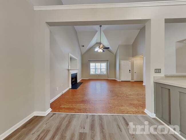 Foto del edificio - 32 Mountain View Dr