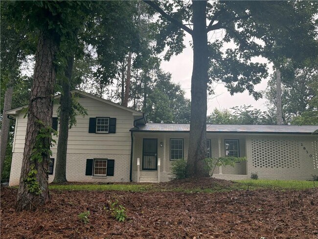 Foto del edificio - 2830 Idlewood Dr