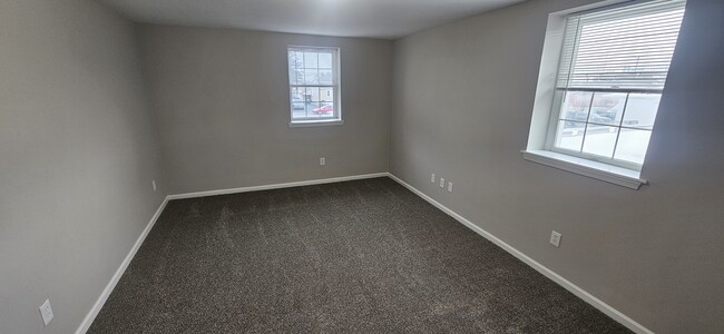 Master bedrooom - 2605 Durham Rd