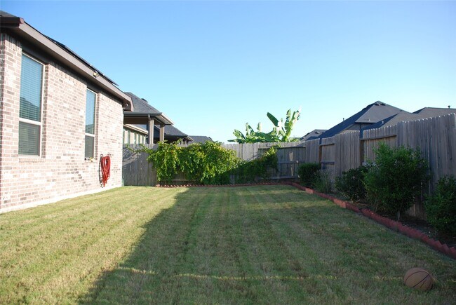 Foto del edificio - 17506 White Baneberry Dr