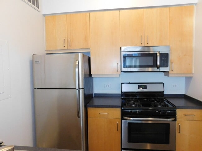 Foto del edificio - 939 W Madison St