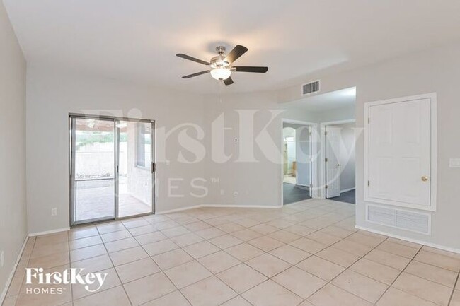 Building Photo - 3684 S Escalante Oasis Pl