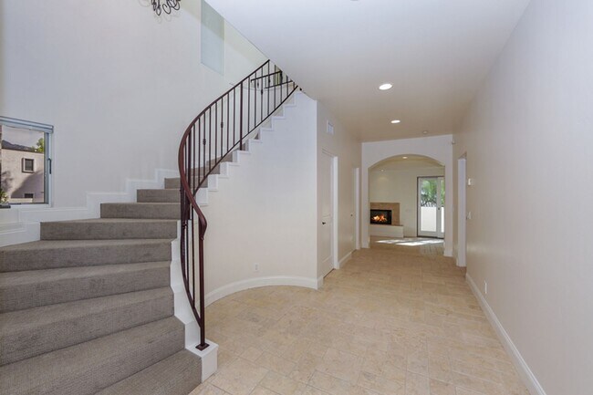 Building Photo - Modoc