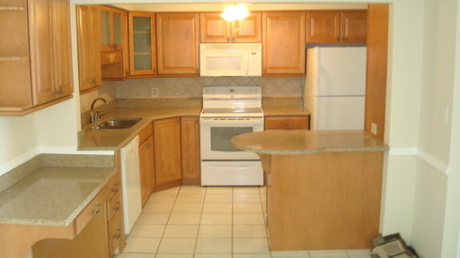 Building Photo - 538 Orange Dr