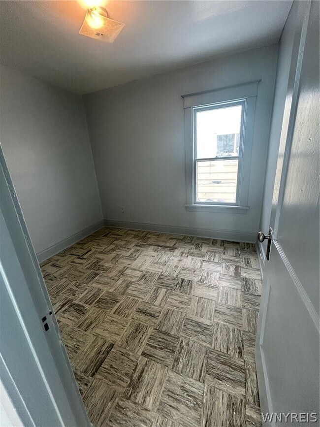 Foto del edificio - 74 Philadelphia St