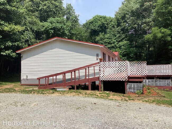 Building Photo - 3 br, 2 bath House - 159 Cedar Creek Rd