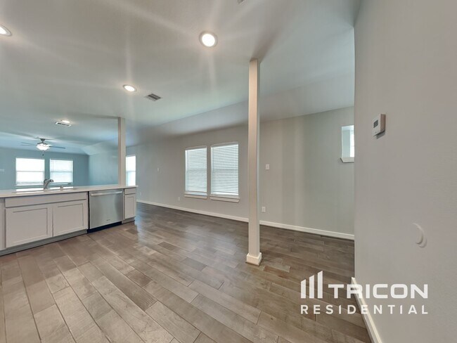 Building Photo - 12719 Gallowhill Dr