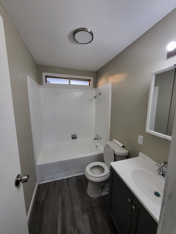 Foto del edificio - 734 N Country Acres Ave