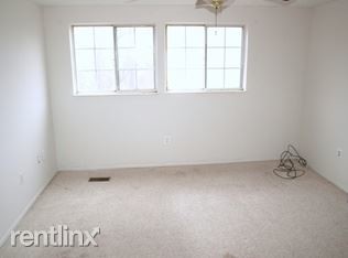 Building Photo - 3 br, 2.5 bath House - 14225 Castle Blvd