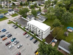 Building Photo - 133 Laird Ave