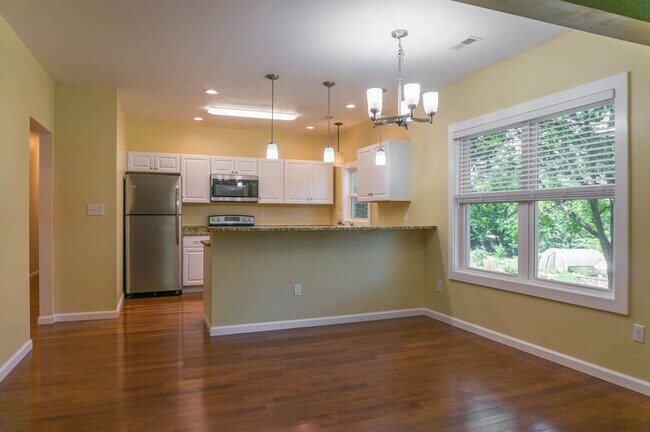 Foto del edificio - 56 Alabama Ave