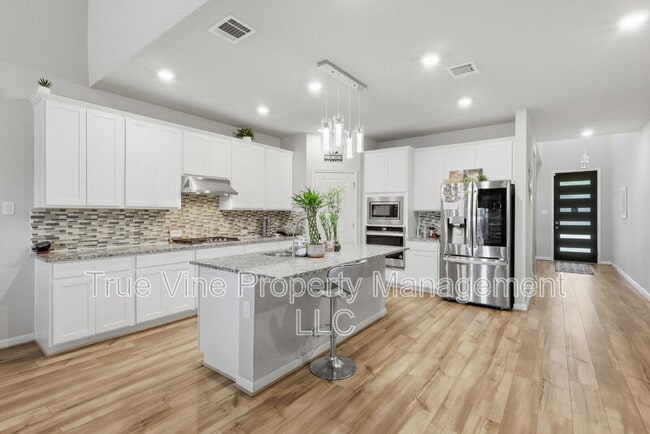 Foto del edificio - 12108 Icon Rdg