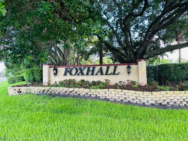 Building Photo - 5165 Foxhall Pl