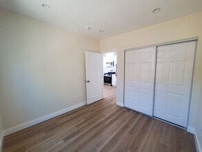 Building Photo - 2323 Lemon Ave