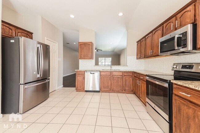 Foto del edificio - 729 Mahogany Dr