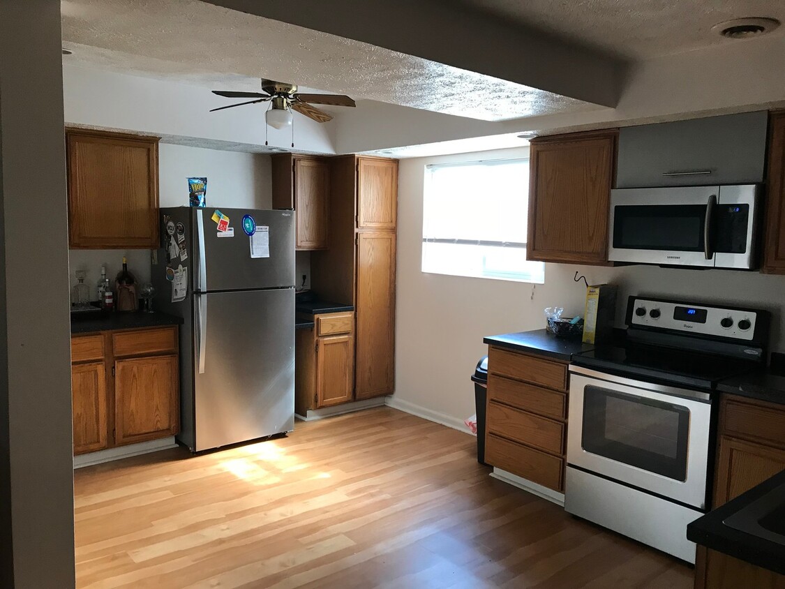 Primary Photo - Ohio City Rental