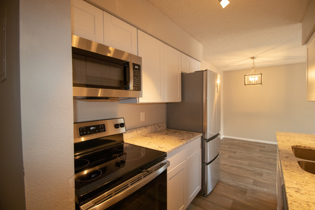 KITCHEN / DINING 1 - 7755 E Quincy Ave
