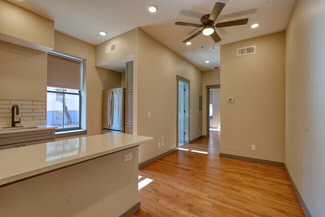 Building Photo - 700-702 State Ave