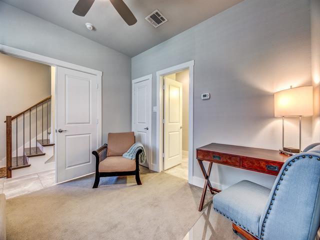 Foto del edificio - 1308 Palm Springs Ln