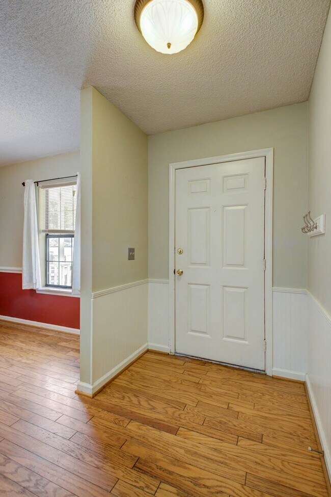 Building Photo - 33 Paddlecreek Avenue, Charleston, SC 2941...