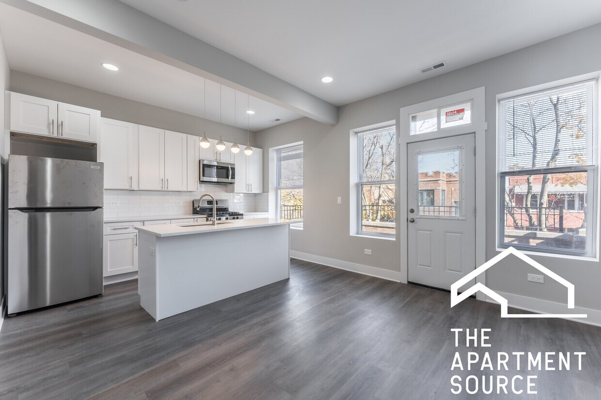 Foto principal - 818 N Oakley Blvd