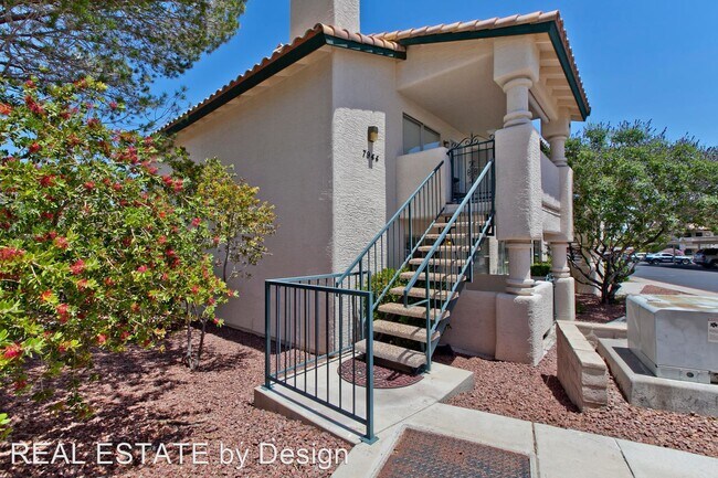 Building Photo - 2 br, 2 bath House - 7944 Decker Canyon Dr...