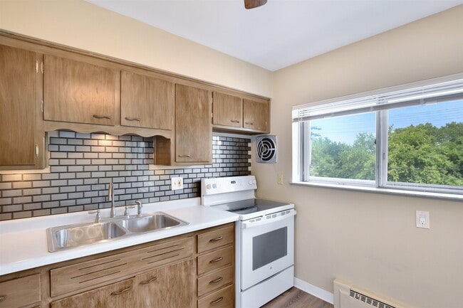 Foto del edificio - 5317 Old Middleton Rd