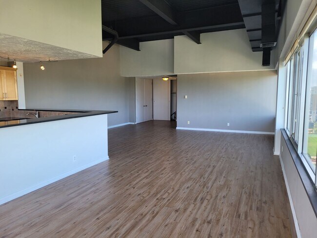 Foto del edificio - D Simmons (105 N 31st Ave #904)
