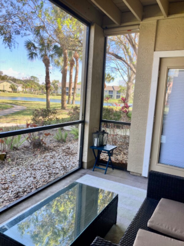 Foto del edificio - 4017 Crockers Lake Blvd