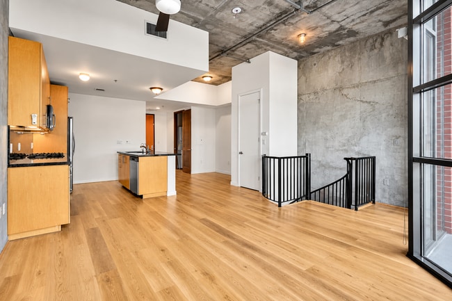 Building Photo - 1050 Island Ave