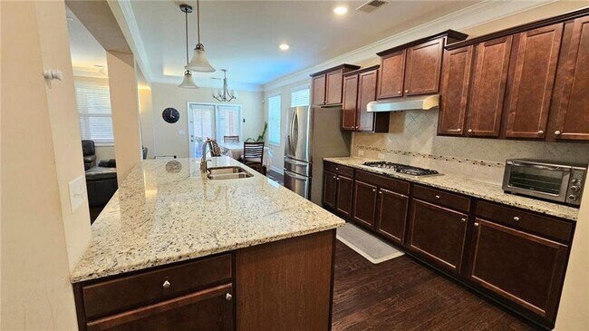 Foto del edificio - 4750 Sanderling St