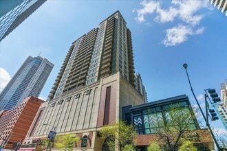Building Photo - 630 N State St