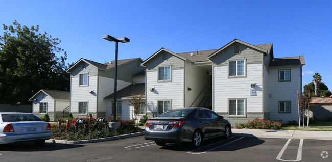 Building Photo - Meadow Glen Apartments