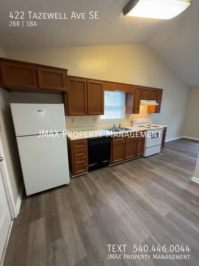 Foto del edificio - 422 Tazewell Ave SE