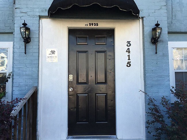 Building Photo - 3415 La Branch St