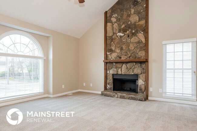 Foto del edificio - 5093 Lakewood Way