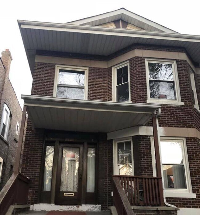 Building Photo - 2413 S 56th Ct