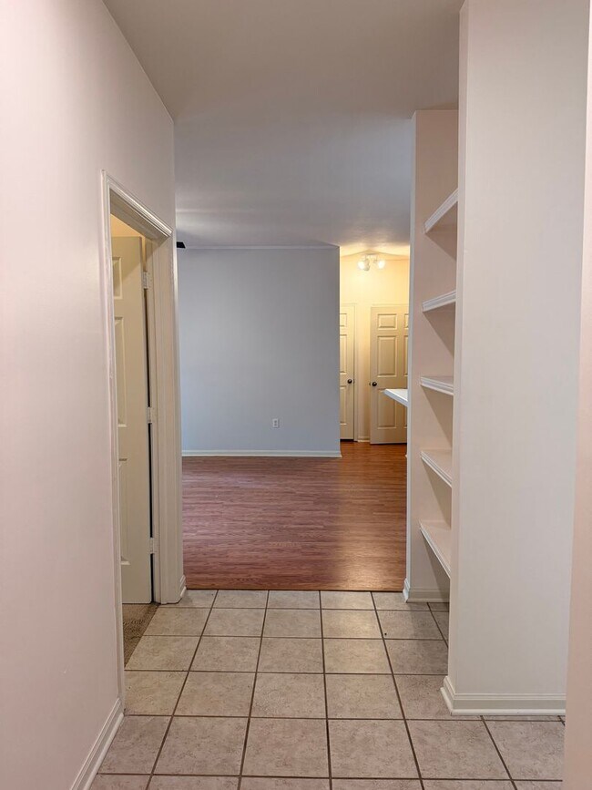 Foto del edificio - Mill Creek Condo Available June 2026!