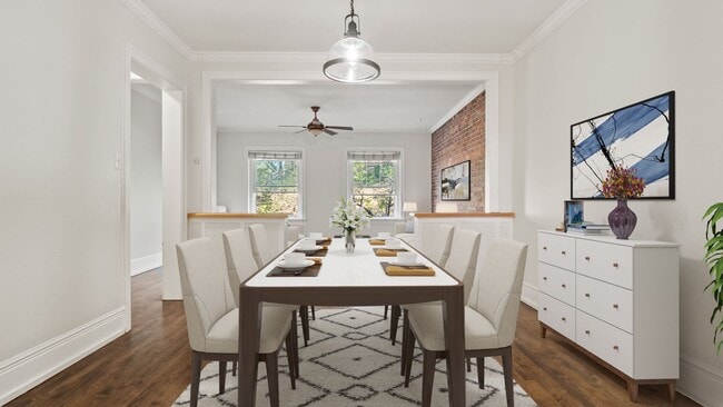 Building Photo - Darling 2 bedroom, 1 bath Capital Hill Condo