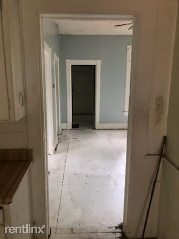Foto del edificio - 3 br, 1 bath House - 105 Van Buren St