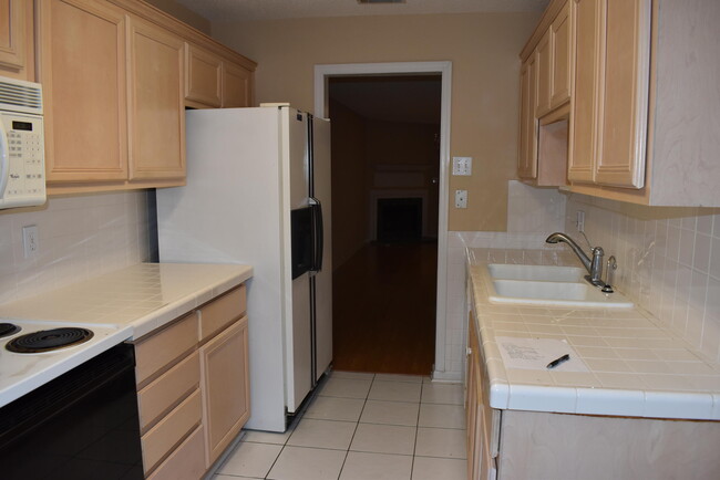 Foto del edificio - 710 Legacy Ct